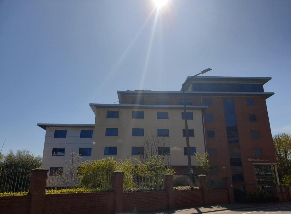 Legacy Preston International Hotel Exterior photo